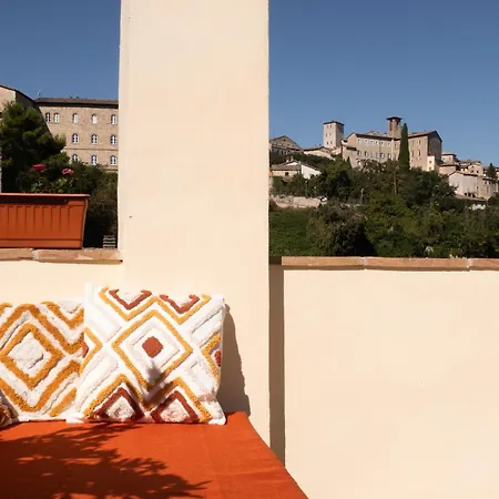 Διαμέρισμα Terrazza Mira - Vista Panoramica E Parcheggio A Τόντι